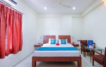 OYO Rooms Kachiguda Station Plaza