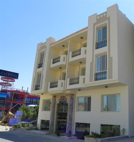 La Siesta Apartments