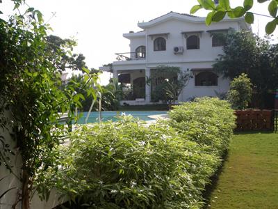 Silk Cotton Resort Bogmalo Beach
