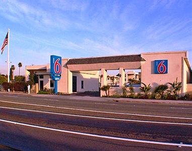 Motel 6 Newport Beach