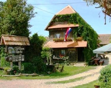 Rural Tourism Family Ravlic