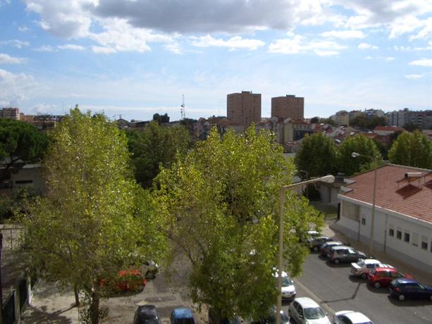 View over Tagus in a quiet neighborhood