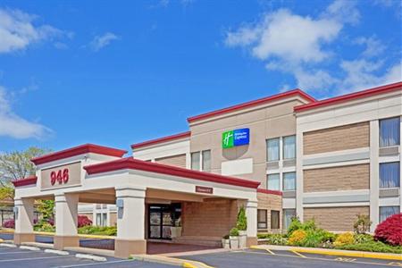 Holiday Inn Express Ramsey-Mahwah