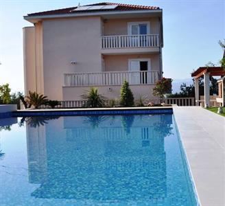 Villa Keti