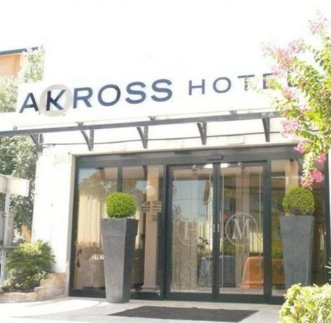 Akross Hotel