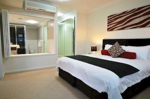 C2 Esplanade Serviced Apartments