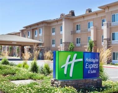 Holiday Inn Express & Suites Napa Valley - American Canyon