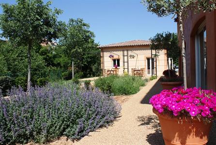 Le Clos Des Medievales Hostel Le Thoronet