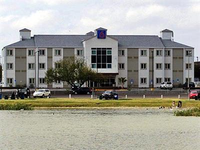 Motel 6 Eagle Pass