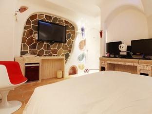 M Castle Hotel