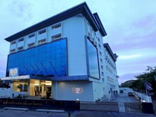 Goutham Grand
