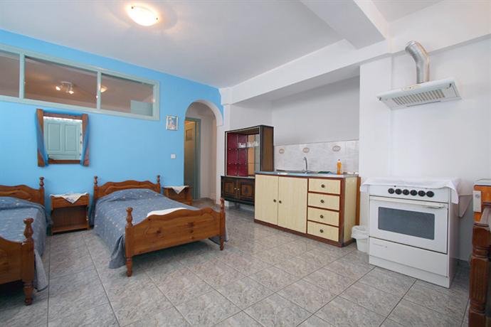 Villa Fotini Fira