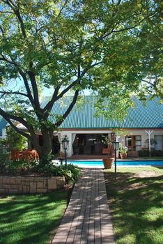 Sunninghill Guest Lodge