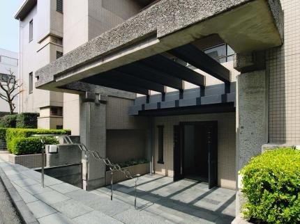 Elite Apartment Shinjuku West