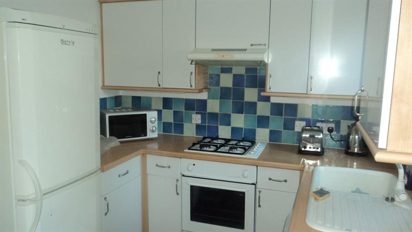 Ivy Court 2 Bed House Free Private Parking & wifi