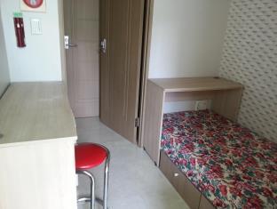 Sunny Share House