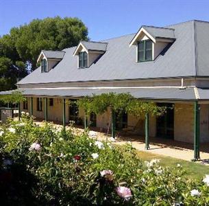 Abbotsford Country House