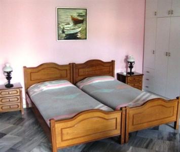 Grivas Apartments