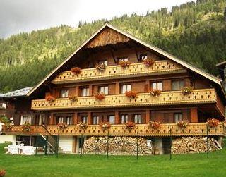 Chatel Tour Apartments