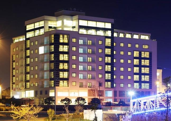 Parion Hotel