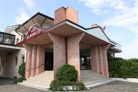 Albergo Ristorante Grappolo D'Oro