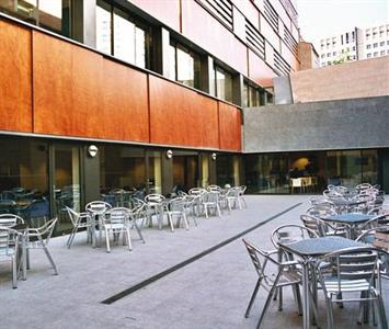 Youth Hostel Pere Tarres Barcelona