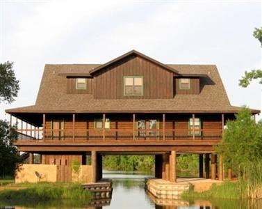 The Retreat at Artesian Lakes