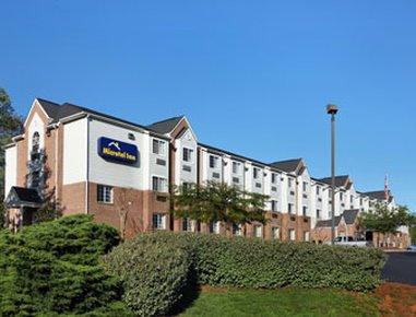 Microtel Inn & Suites by Wyndham Charlotte/University Place