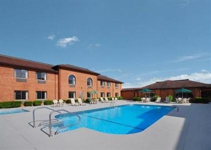 Baymont Inn & Suites Summersville