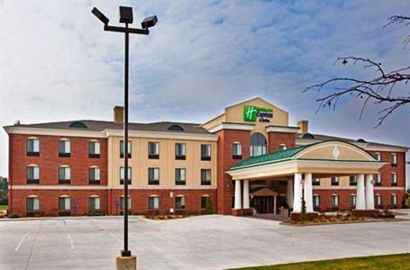 Holiday Inn Express Hotel & Suites Goshen