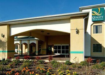 Ramada Inn - Zephyrhills