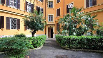 Parioli apartments-Villa Borghese area
