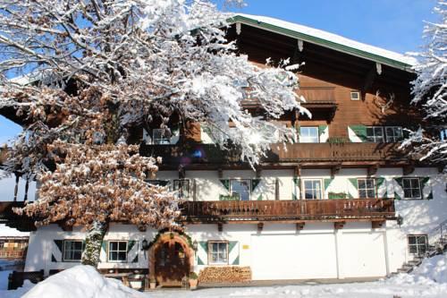 Landsitz Romerhof Apartment Kitzbuhel