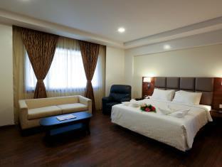 Hotel Seetharam Select