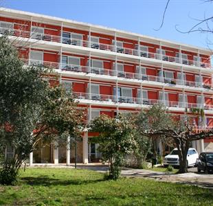 Hotel Letrina