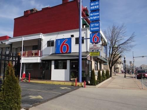 Motel 6 Baltimore Downtown