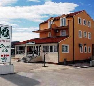 Guest Accommodation Slapovi Krke