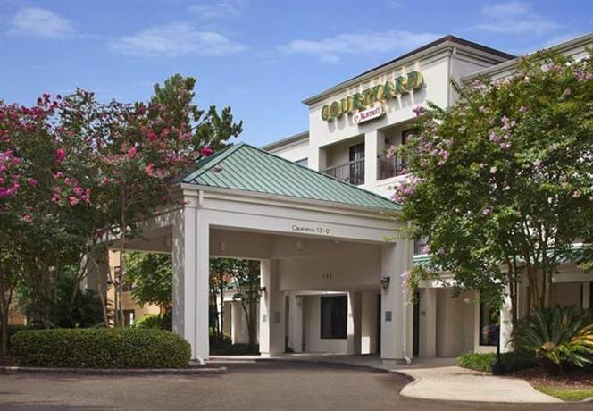 Courtyard by Marriott Covington / Mandeville