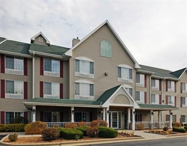 Country Inn & Suites by Carlson _ West Bend