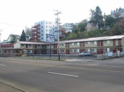 Rivershore Motel