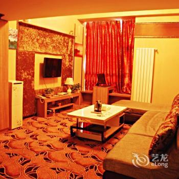 Longhua Business Hotel