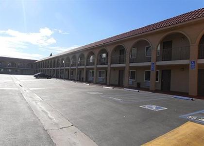 Rodeway Inn and Suites Bellflower