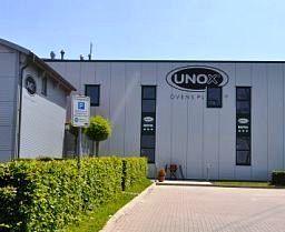 Unox Garni Hotel