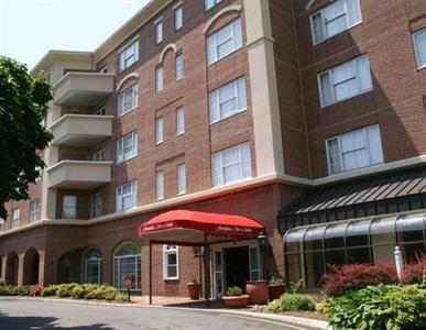 Hampton Inn & Suites Stamford