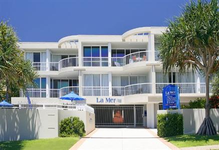 La Mer Beachfront Apartments