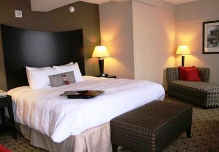 Hampton Inn & Suites Montgomery-Downtown