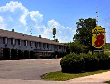 Super 8 Motel Sturgeon Bay