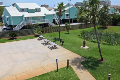 Surfside Resort by Wyndham Vacation Rentals