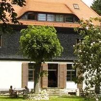 Saraswati Hotel