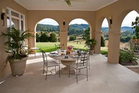 The Villa At Hannam Vale